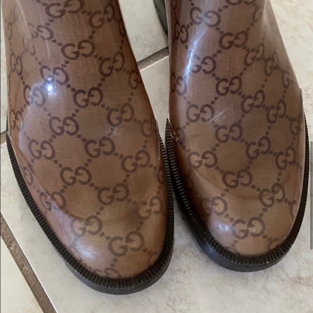 ❌SALE❌100% authentic Gucci boots - Picture 3 of 7